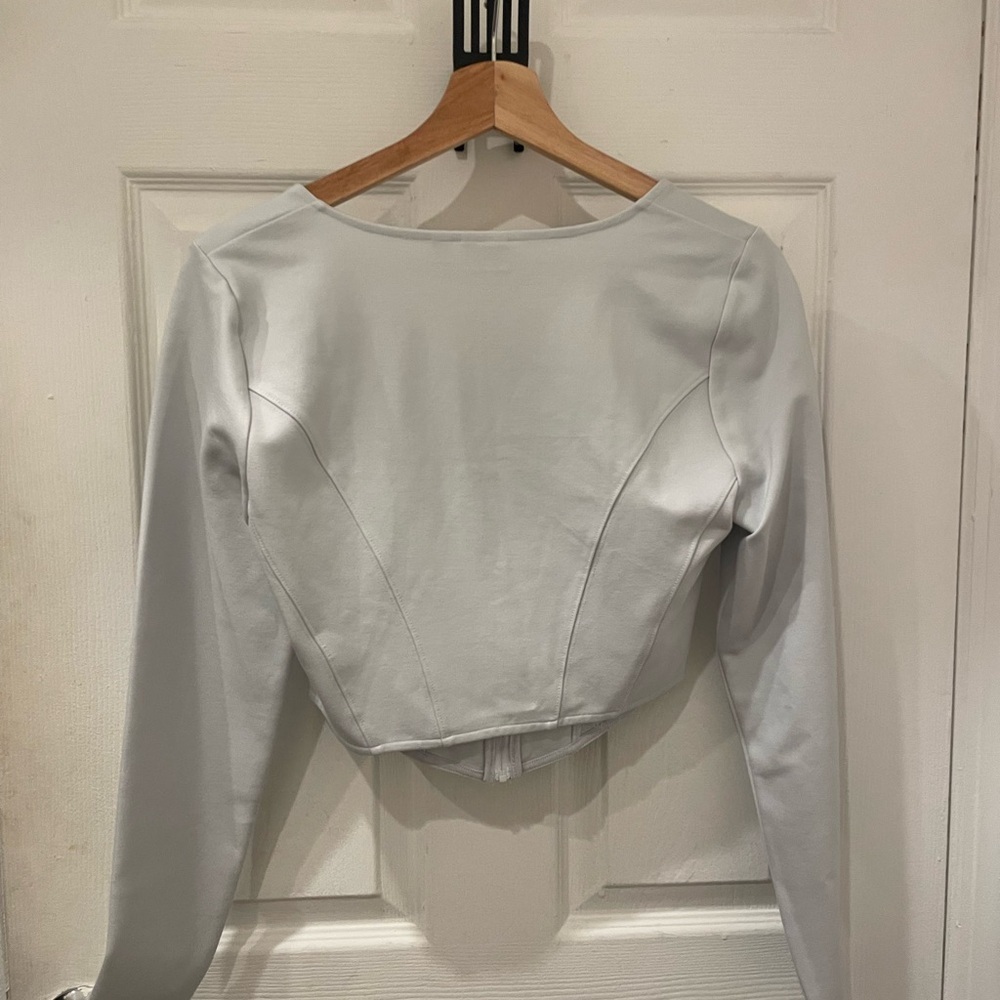 Aritzia Sunday Best Gray Long Sleeve Top - NWOT - Picture 2 of 2